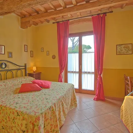Sleeps 4 Air Con T241333 Lari