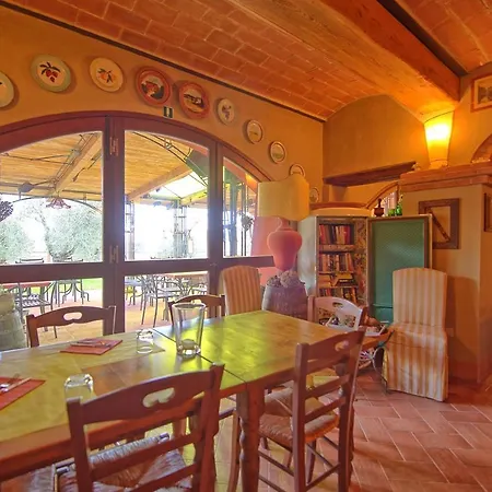 Apartment Sleeps 4 Air Con T241333 Lari